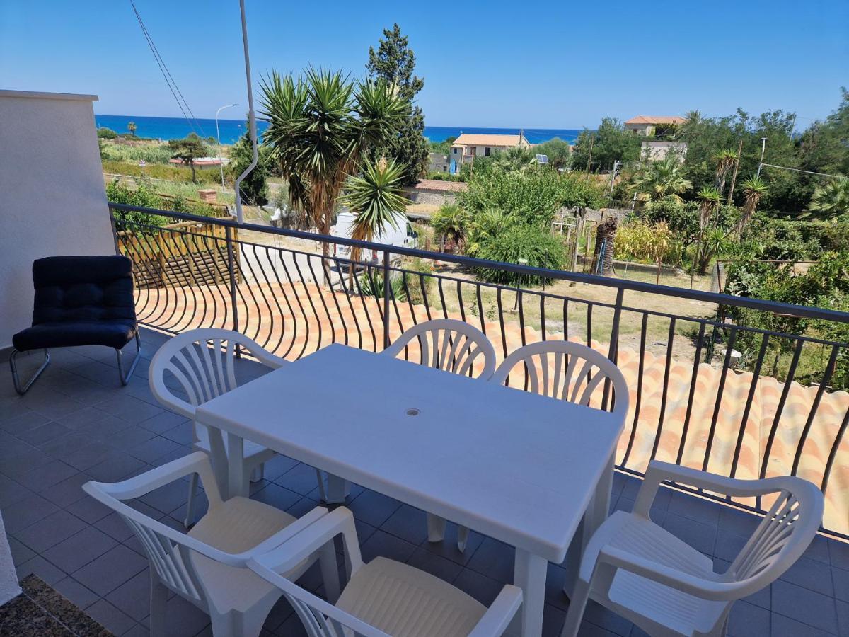 شقة Nina'S House 2 A 300 Metri Dal Mare Santa Caterina Dello Ionio Marina المظهر الخارجي الصورة