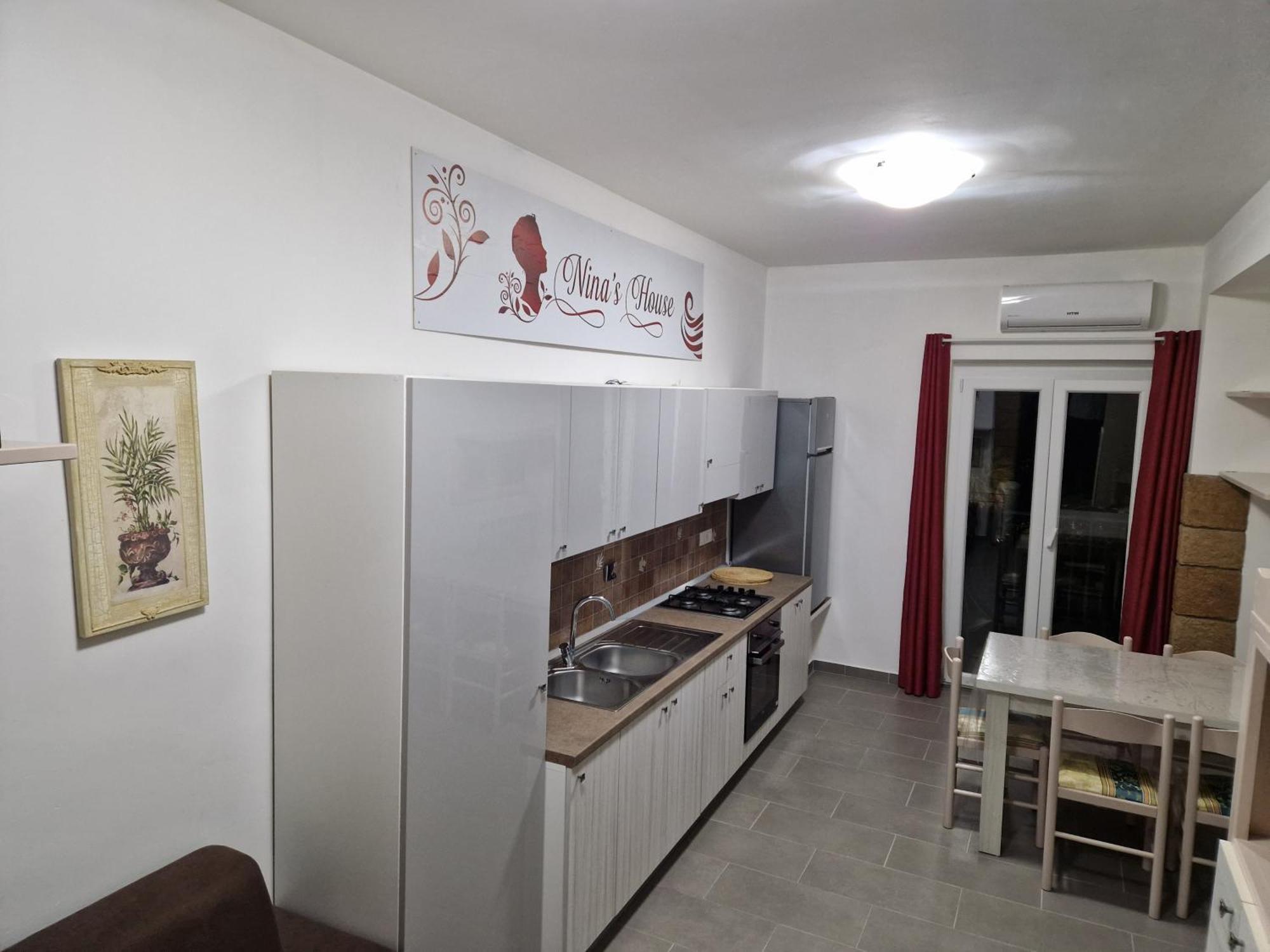شقة Nina'S House 2 A 300 Metri Dal Mare Santa Caterina Dello Ionio Marina المظهر الخارجي الصورة
